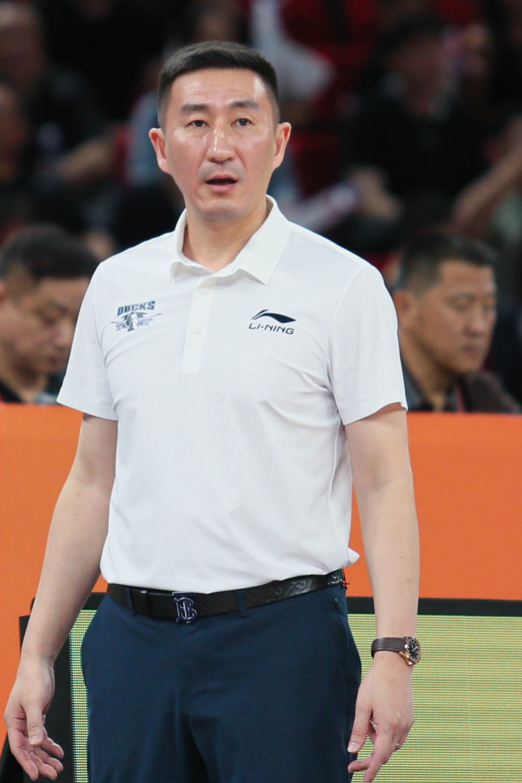 媒体人:北京男篮讲究谈判策略 全程都是按照CBA规则来运作
