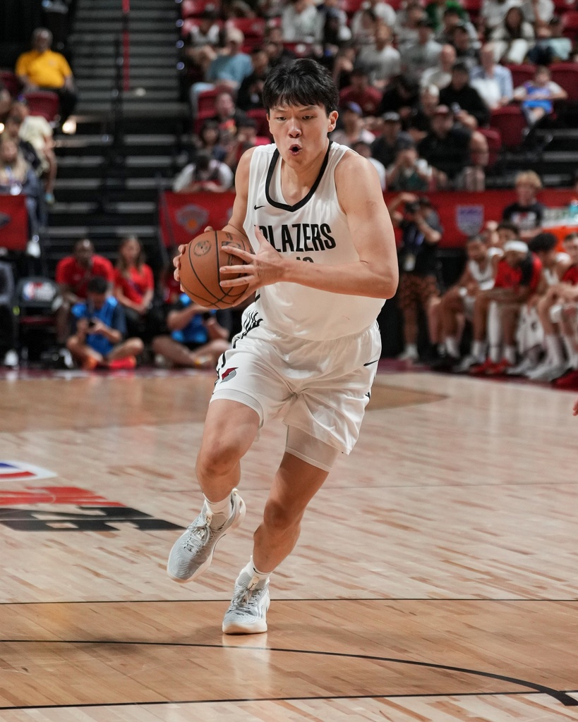 美记:杨瀚森来自CBA 我对他的速度表示担忧因为NBA节奏很快