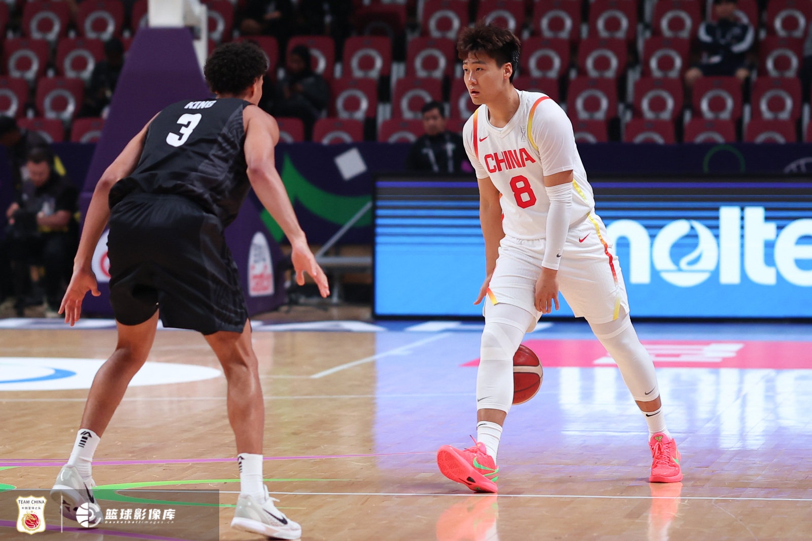 媒体人:赵睿把球队扛肩上&MVP当之无愧 如此中国男篮拟怎能不爱